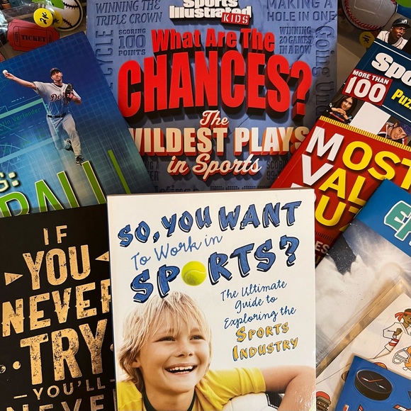 SPORTS ILLUSTRATED FOR KIDS GIFT SET - Picture 5 of 15